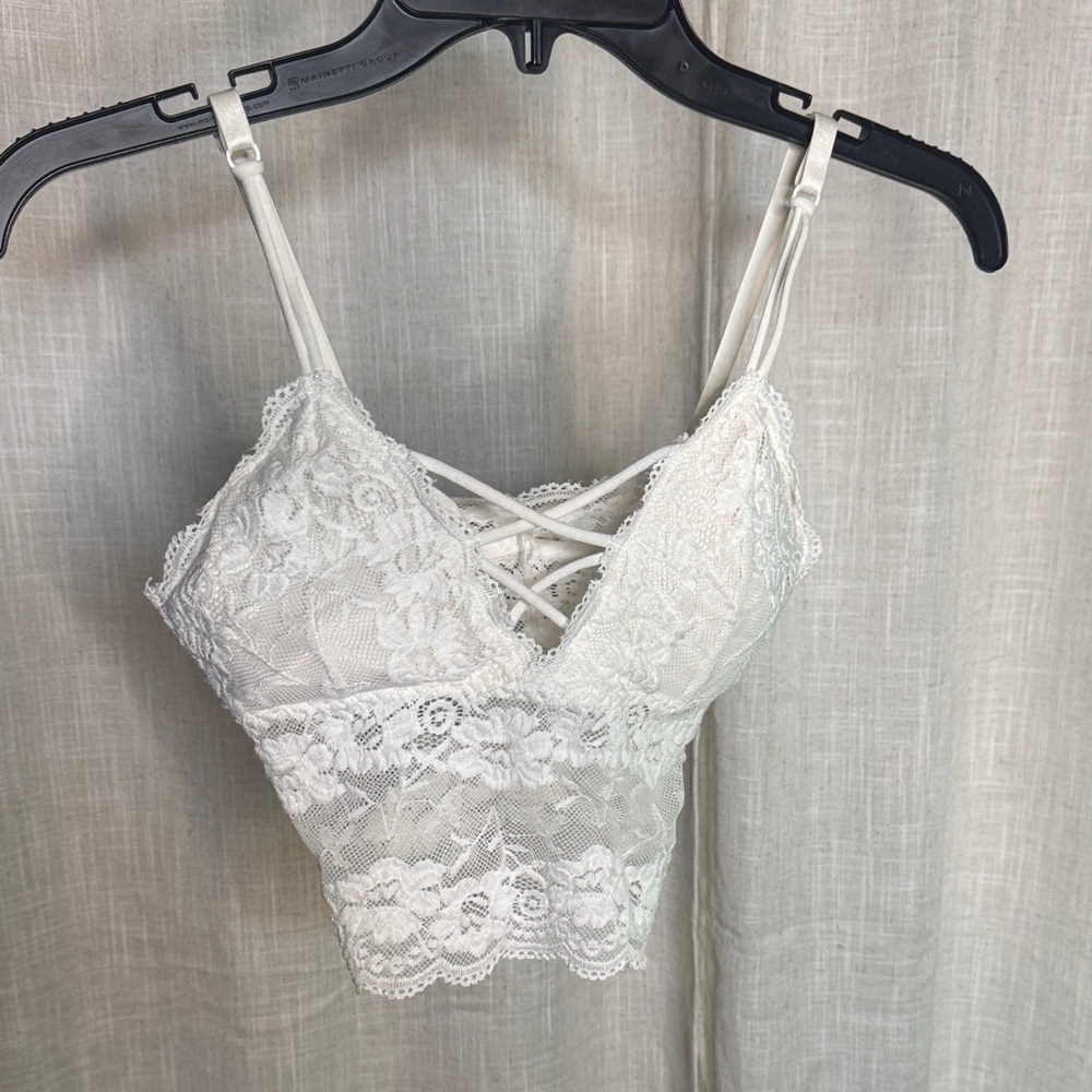 New Mix White Lace Top